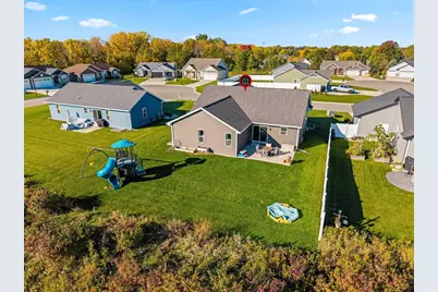 1013 Grassy Meadow Lane, Menasha, WI 54952 - Photo 47