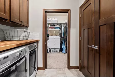 1715 Red Oak Street, Green Bay, WI 54313 - Photo 29