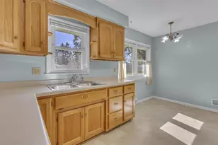 371 17th St, Fond du Lac, WI 54935 - Photo 9
