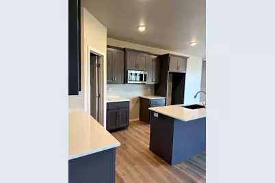 1415 Divinity Drive, De Pere, WI 54115 - Photo 5