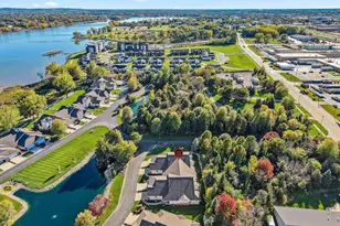 2580 Bay Harbor Cir, Green Bay, WI 54304 - Photo 43