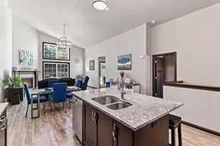 2580 Bay Harbor Cir, Green Bay, WI 54304 - Photo 3