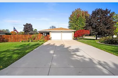 213 Main Street, Pulaski, WI 54162 - Photo 3