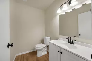 1755 Woodstock St, Oshkosh, WI 54904 - Photo 39
