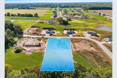 3718 Harolds Way, Suamico, WI 54313 - Photo 9