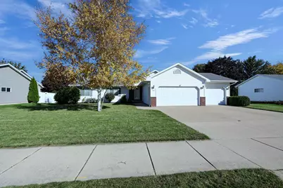 804 W Ann Street, Kaukauna, WI 54130 - Photo 1