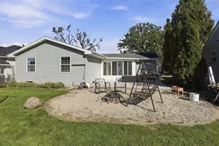 605 5th St, Menasha, WI 54956 - Photo 25