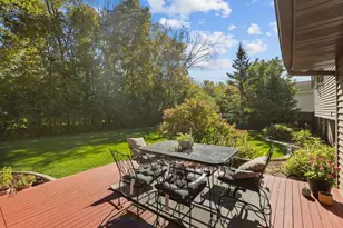 1605 Meadowbreeze Cir, Neenah, WI 54956 - Photo 53