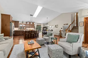 1605 Meadowbreeze Cir, Neenah, WI 54956 - Photo 15