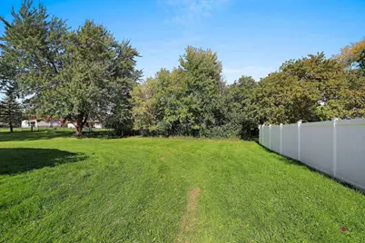533 E Allouez Avenue, Green Bay, WI 54301 - Photo 39