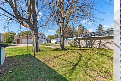 517 S Hamlin Street, Shawano, WI 54166 - Photo 9