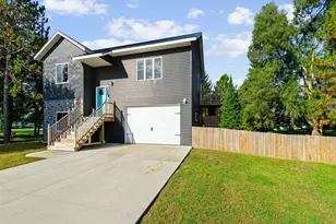 2305 20th St, Menominee, MI 49858 - Photo 33