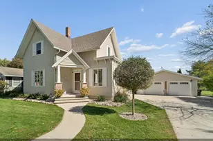 512 Spring St, Chilton, WI 53014 - Photo 1