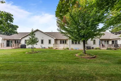 2770 Havenwood Drive #B, Oshkosh, WI 54902 - Photo 45