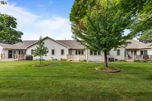 2770 Havenwood Dr, Oshkosh, WI 54902 - Photo 45