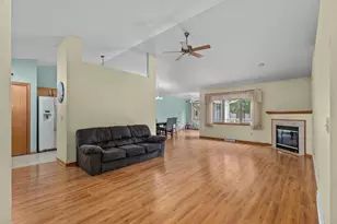 2770 Havenwood Dr, Oshkosh, WI 54902 - Photo 19