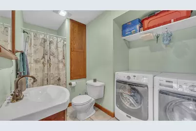421 E 2nd Street, Fond du Lac, WI 54935 - Photo 11