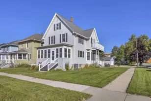 421 E 2nd St, Fond du Lac, WI 54935 - Photo 1