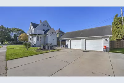 421 E 2nd Street, Fond du Lac, WI 54935 - Photo 23