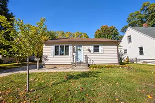 1131 S Franklin St, Shawano, WI 54166 - Photo 1