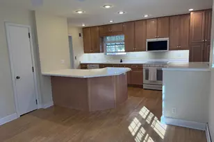2591 S Webster Ave, Green Bay, WI 54301 - Photo 15