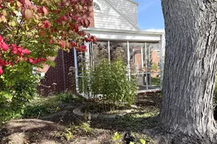 2591 S Webster Ave, Green Bay, WI 54301 - Photo 3