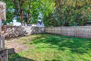 210 W 16th Ave, Oshkosh, WI 54902 - Photo 33