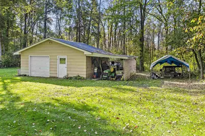 2347 School Lane, Green Bay, WI 54313 - Photo 13
