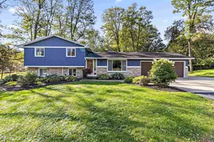 2347 School Ln, Green Bay, WI 54313 - Photo 3