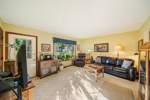 1335 Clairville Rd, Oshkosh, WI 54904 - Photo 3
