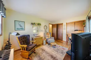 1335 Clairville Rd, Oshkosh, WI 54904 - Photo 5