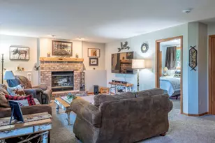 1267 Snowdon Dr, Oshkosh, WI 54904 - Photo 33