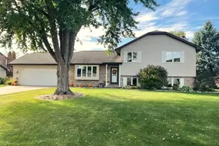 1267 Snowdon Dr, Oshkosh, WI 54904 - Photo 1