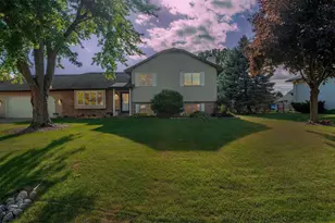 1267 Snowdon Dr, Oshkosh, WI 54904 - Photo 65