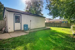 2404 Lincoln Ave, Two Rivers, WI 54241 - Photo 31