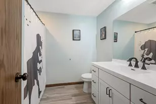 408 Michigan St, Oshkosh, WI 54902 - Photo 17