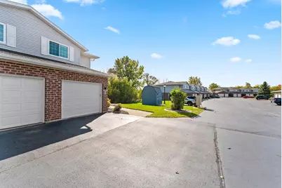 2523 Telluride Trail #8 (H), Green Bay, WI 54313 - Photo 3