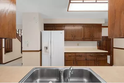 2911 S Dellwood Street, Appleton, WI 54915 - Photo 17