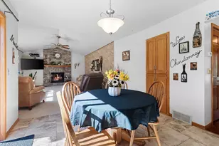 223 Mandella Ct, Neenah, WI 54956 - Photo 17