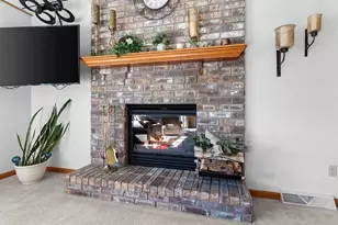 223 Mandella Ct, Neenah, WI 54956 - Photo 21