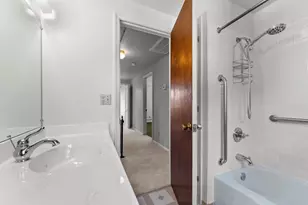 1134 N Locust St, Green Bay, WI 54303 - Photo 23