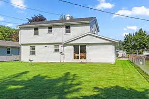 1134 N Locust St, Green Bay, WI 54303 - Photo 47