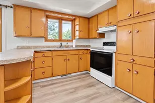 2515 41st St, Two Rivers, WI 54241 - Photo 11
