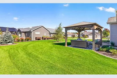 2224 Madelynn Lane, Neenah, WI 54956 - Photo 55