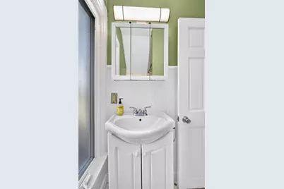 709 W New York Avenue, Oshkosh, WI 54901 - Photo 31