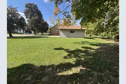142 Pine Street, Brillion, WI 54110 - Photo 25