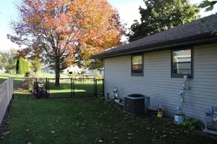 102 S Jefferson St, Bonduel, WI 54107 - Photo 5