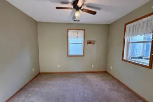 728 W 5th Ave, Oshkosh, WI 54902 - Photo 7