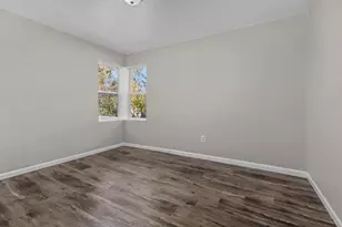 994 Claude St, Menasha, WI 54952 - Photo 9