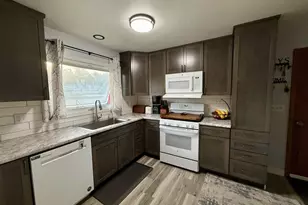 409 Grant St, Beaver Dam, WI 53916 - Photo 3
